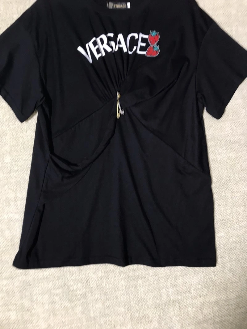 Trendsetting Versace T-Shirts 175031