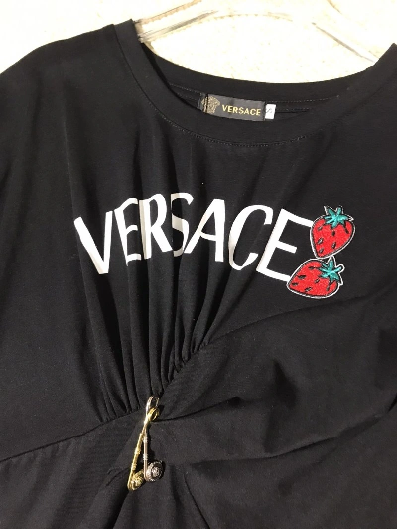 Trendsetting Versace T-Shirts 175031