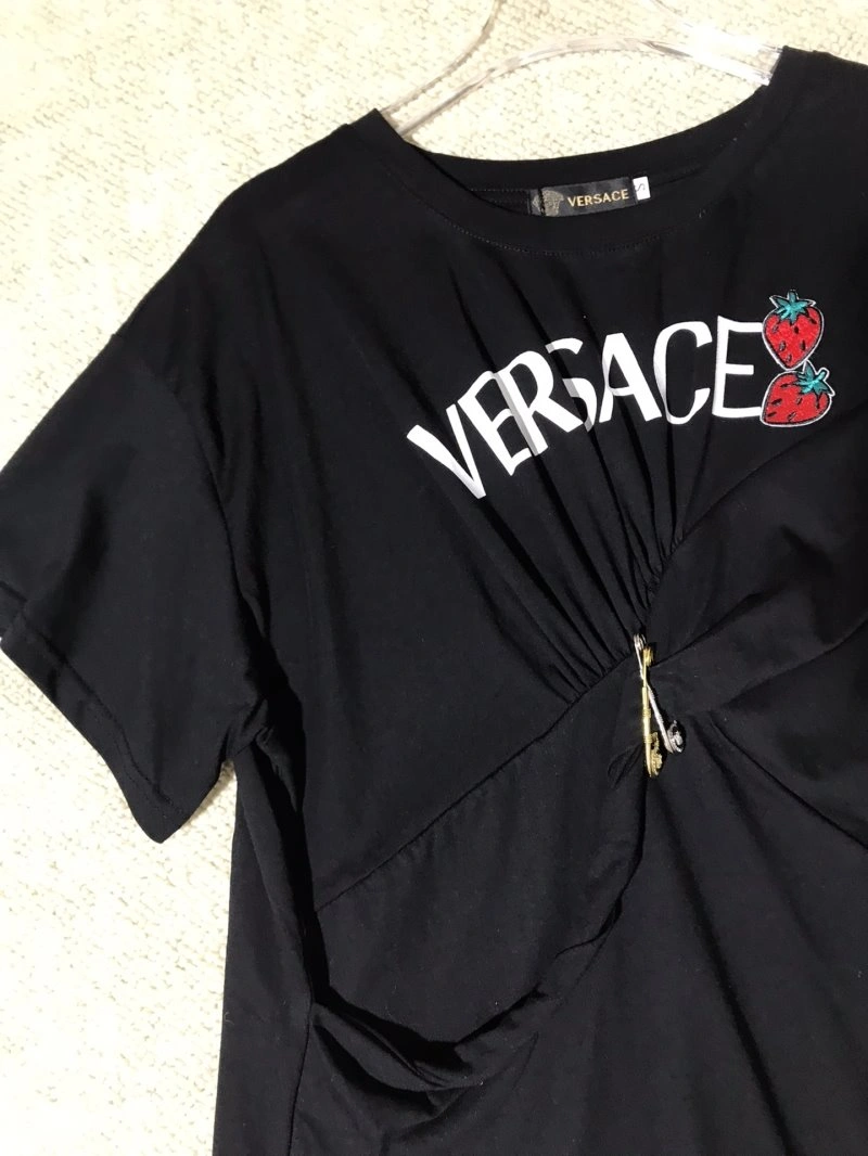 Trendsetting Versace T-Shirts 175031
