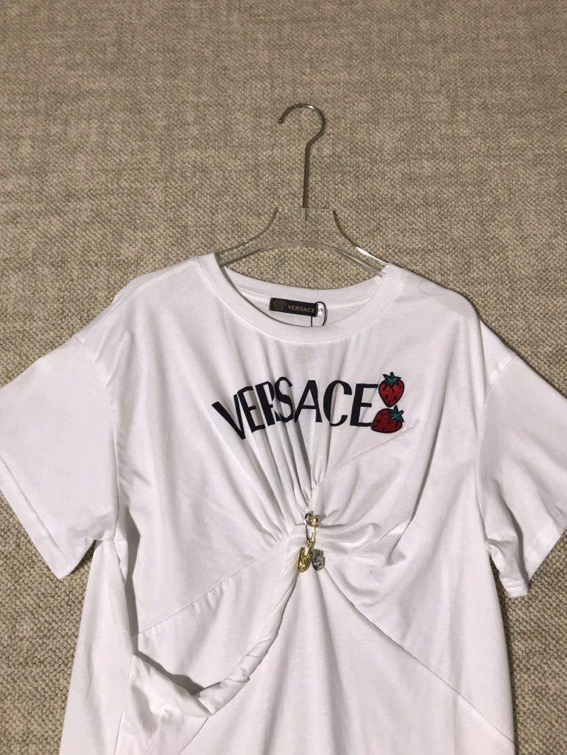 Contemporary Versace T-Shirts 175030