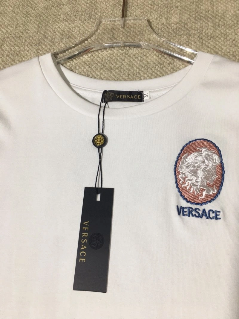 Versatile Versace T-Shirts 175029