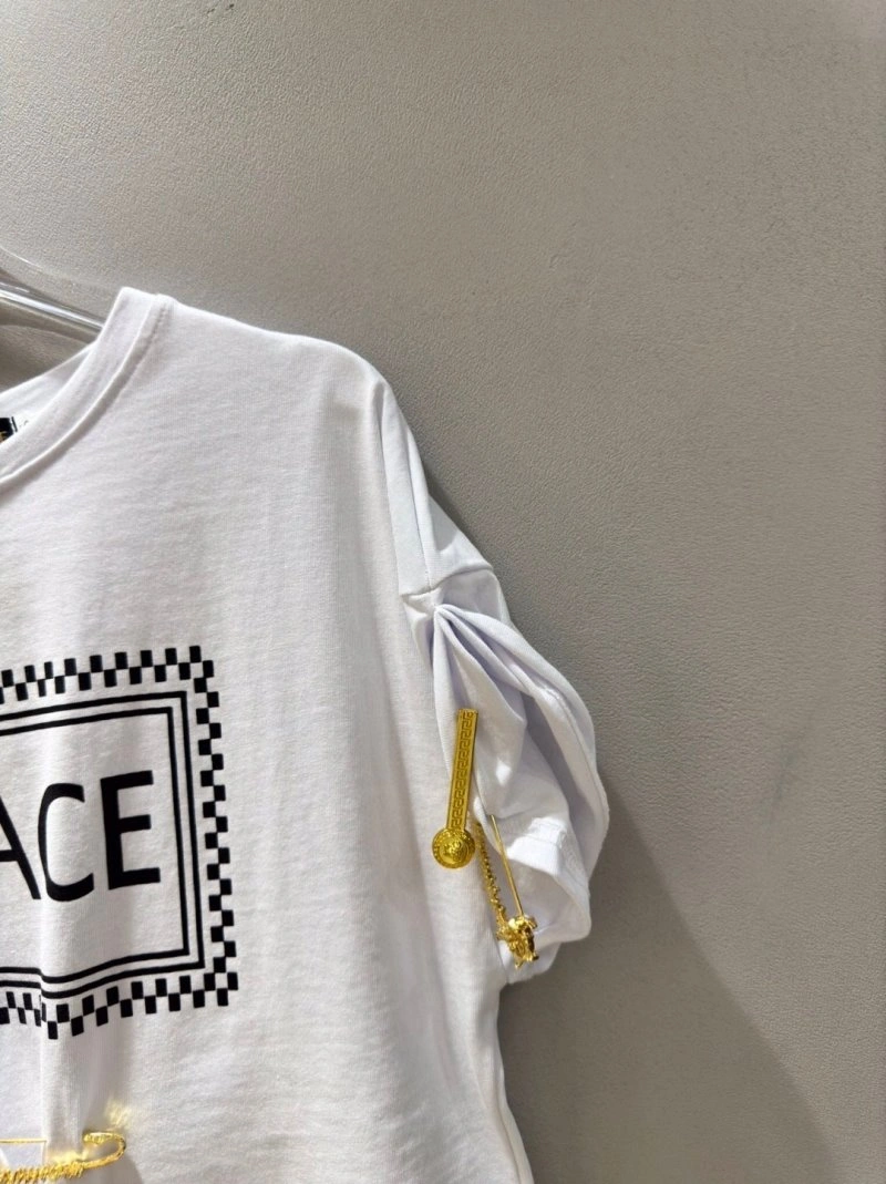 Versace T-Shirts GoAnywhere 175010