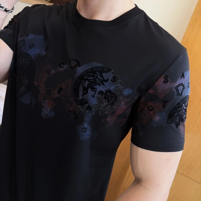 Sophisticated Versace T-Shirts 175245