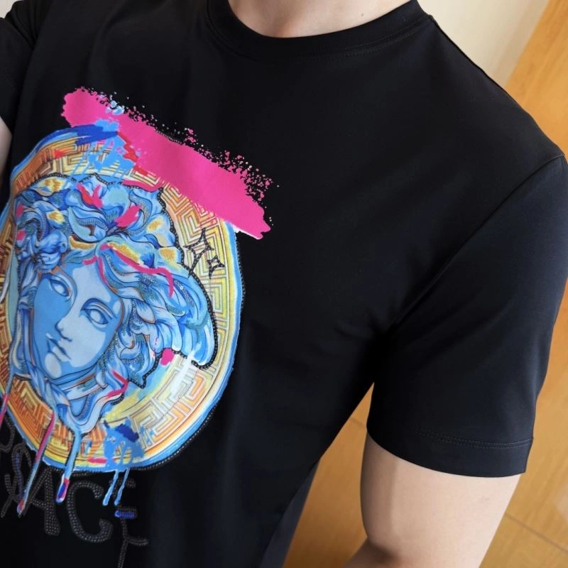 Refined Versace T-Shirts 175243