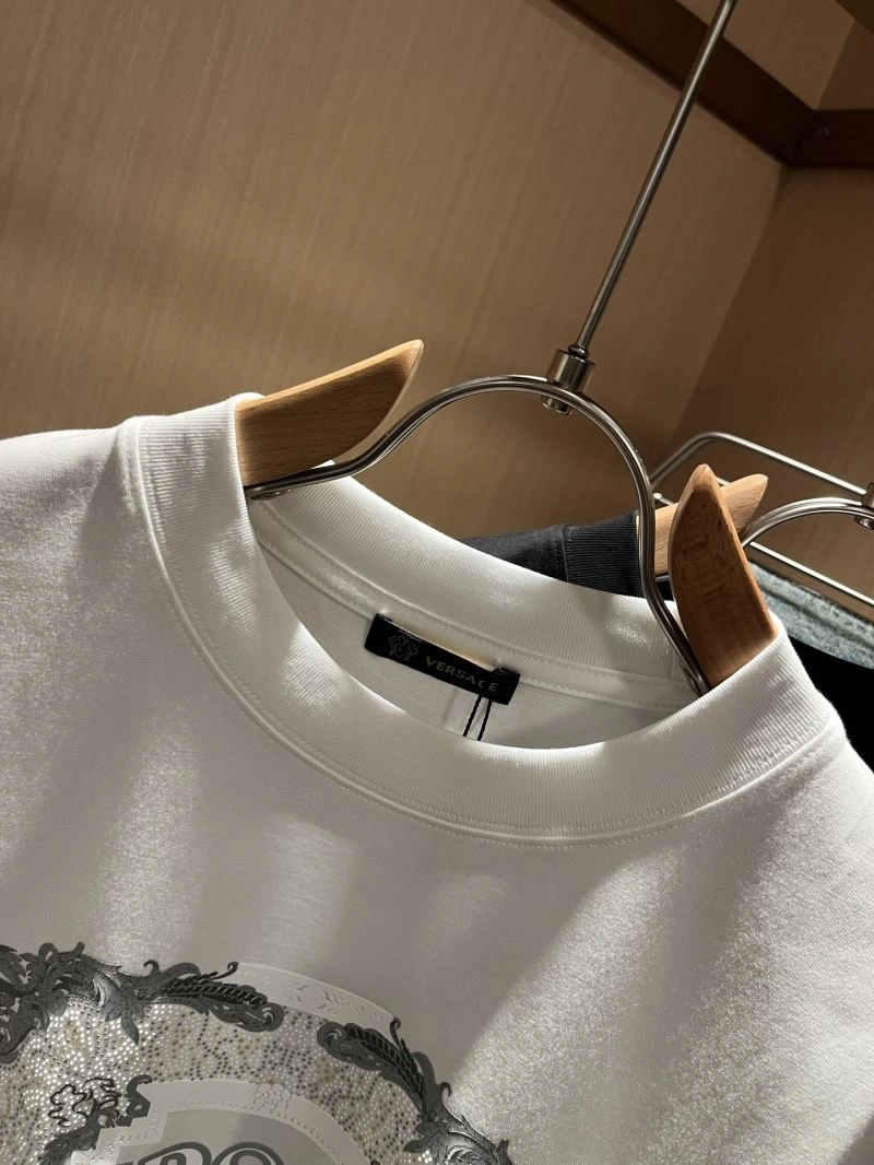 Trendy Versace T-Shirts 175228