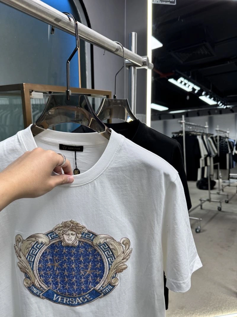 Versace T-Shirts HighPerformance 175220