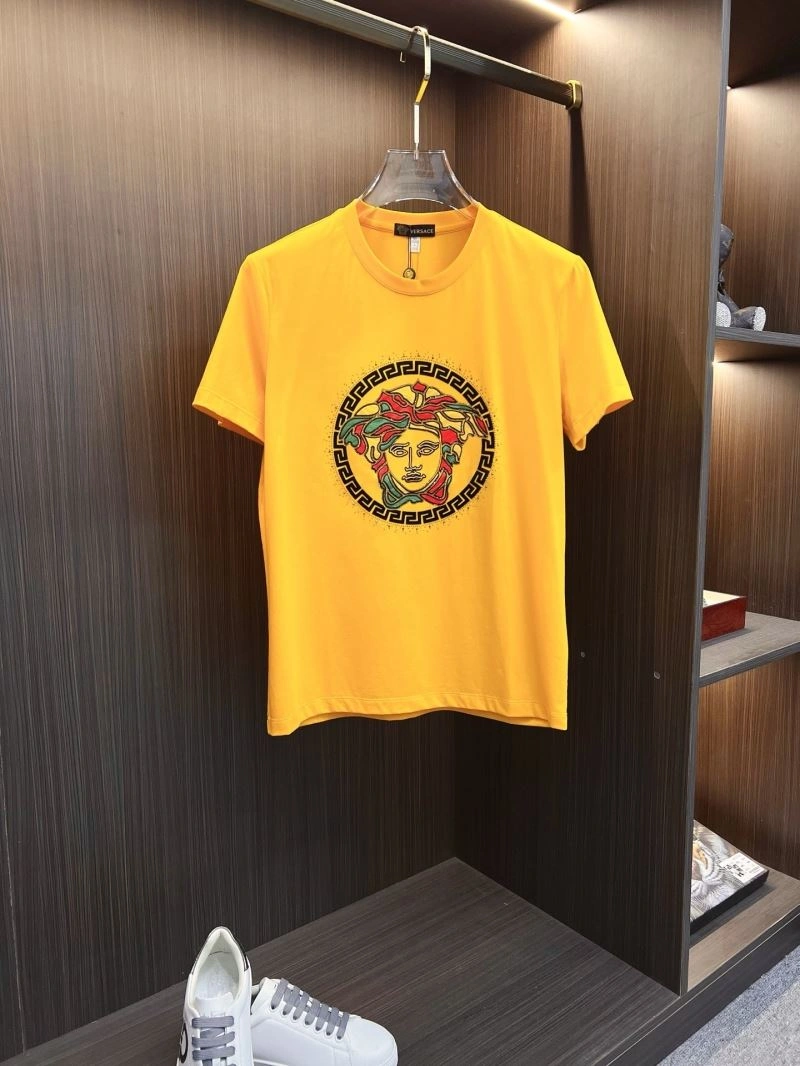 Affordable Versace T-Shirts 175217