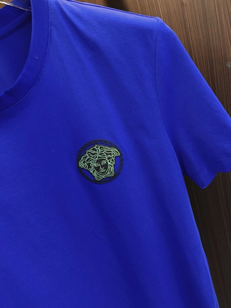 Versace T-Shirts Sleek 175216