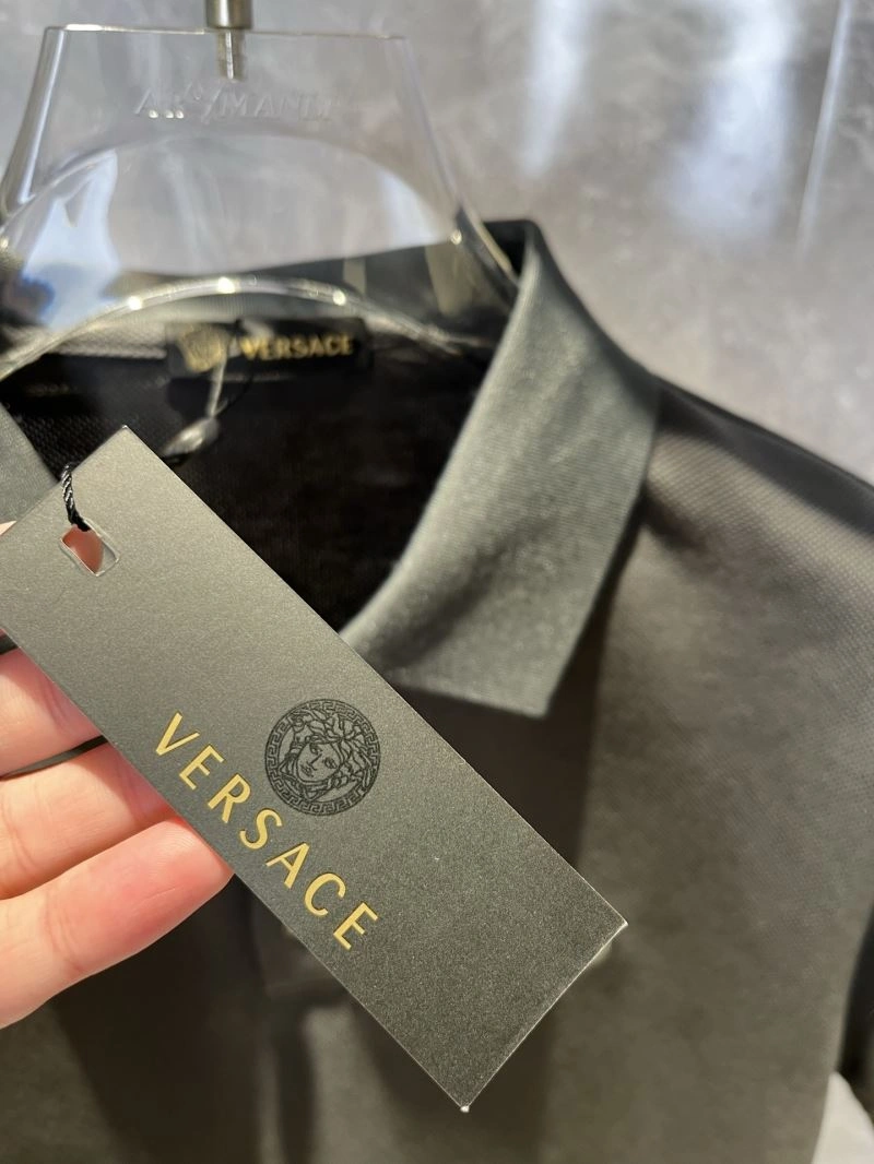 Supportive Versace T-Shirts 175193