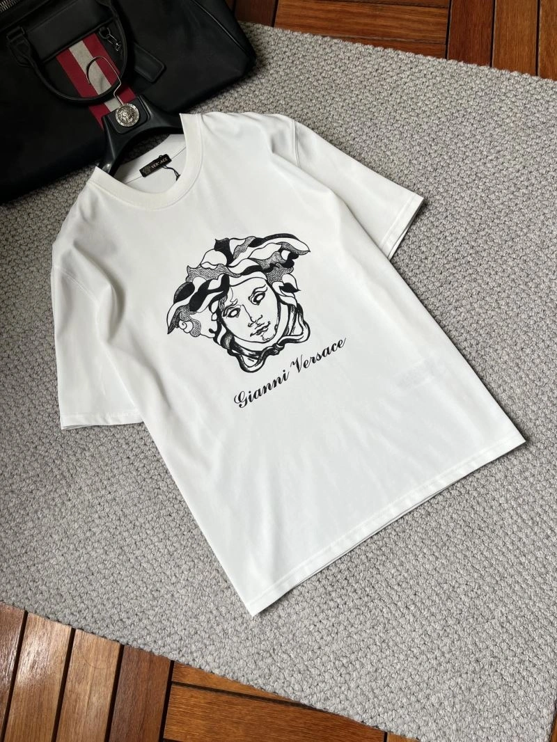 Versace T-Shirts EasyMatch 175192