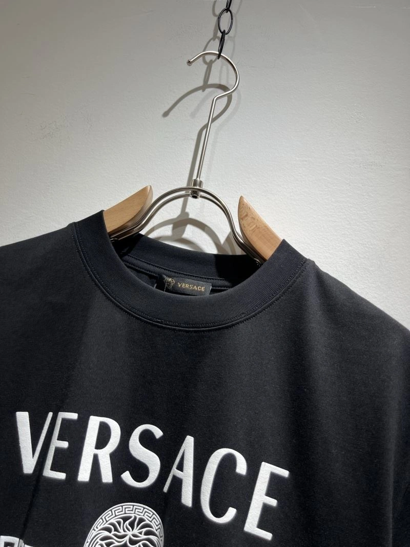Fashionable Versace T-Shirts 175219
