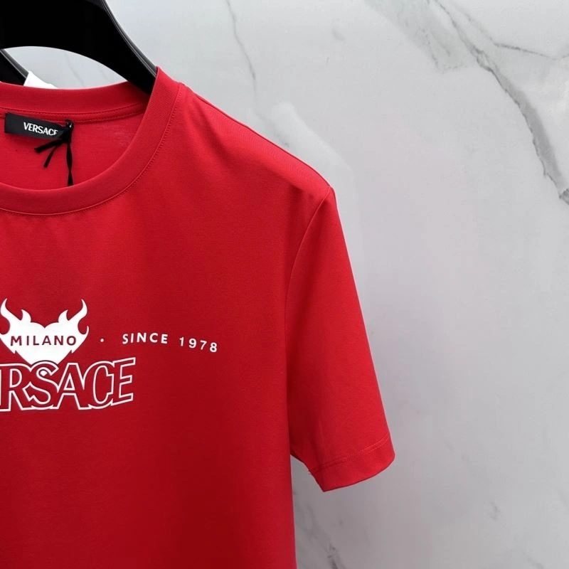 Versace T-Shirts Resilient 175181
