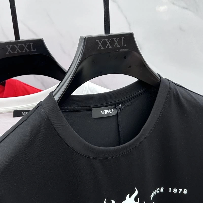 Snug Versace T-Shirts 175179