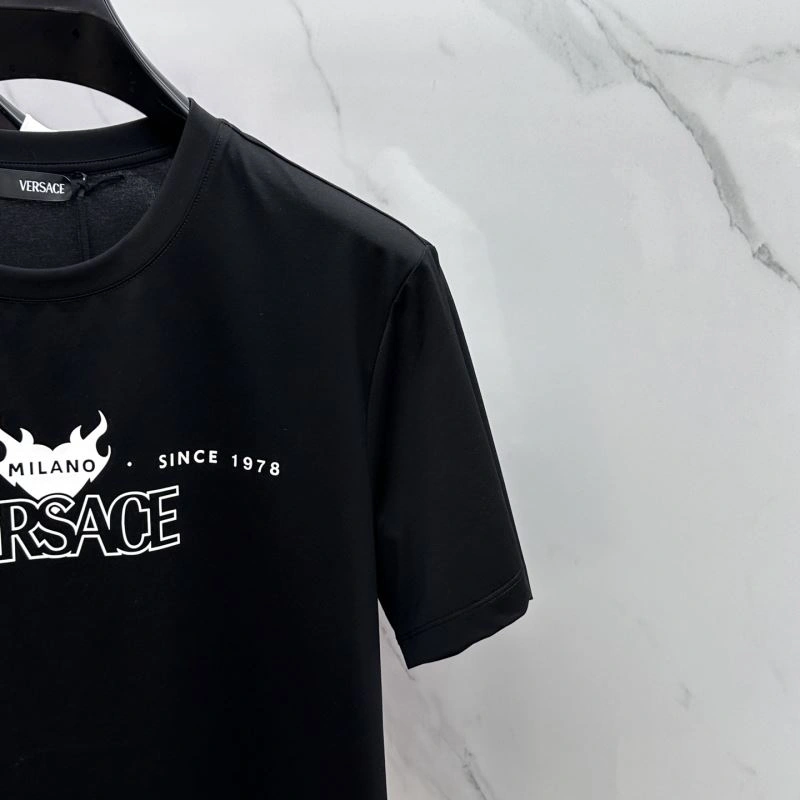 Snug Versace T-Shirts 175179