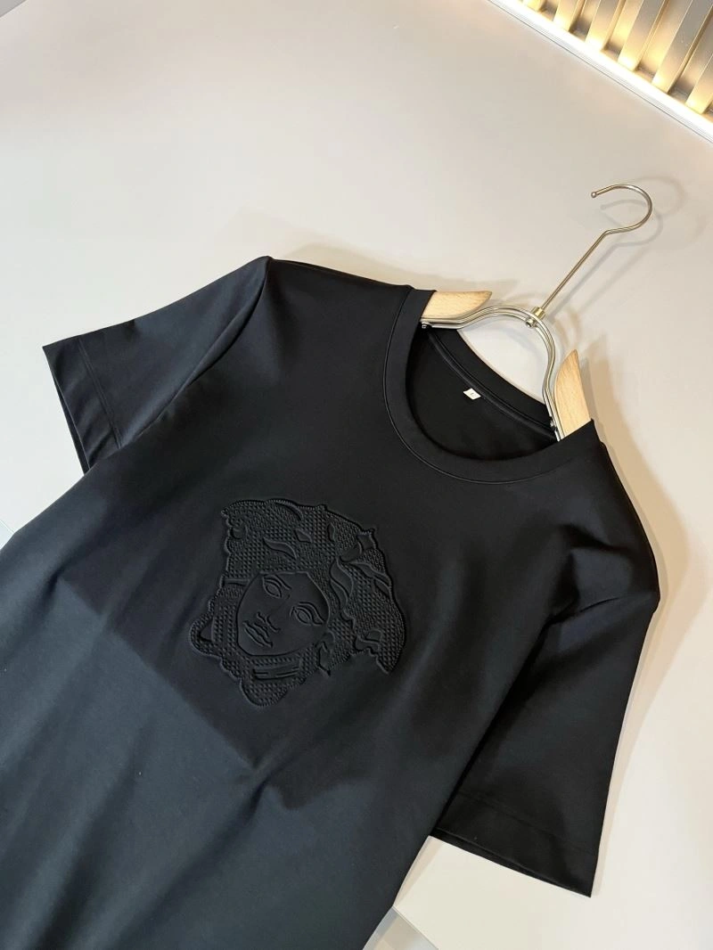Sustainable Versace T-Shirts 175177
