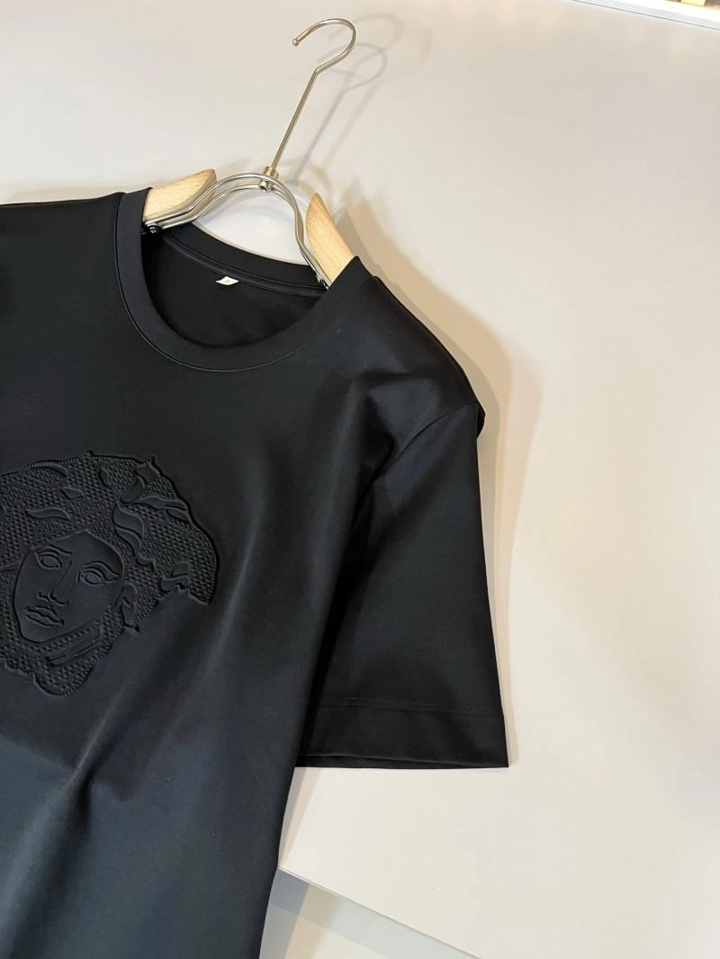 Sustainable Versace T-Shirts 175177