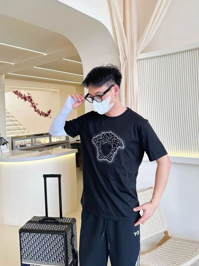 EyeCatching Versace T-Shirts 175169