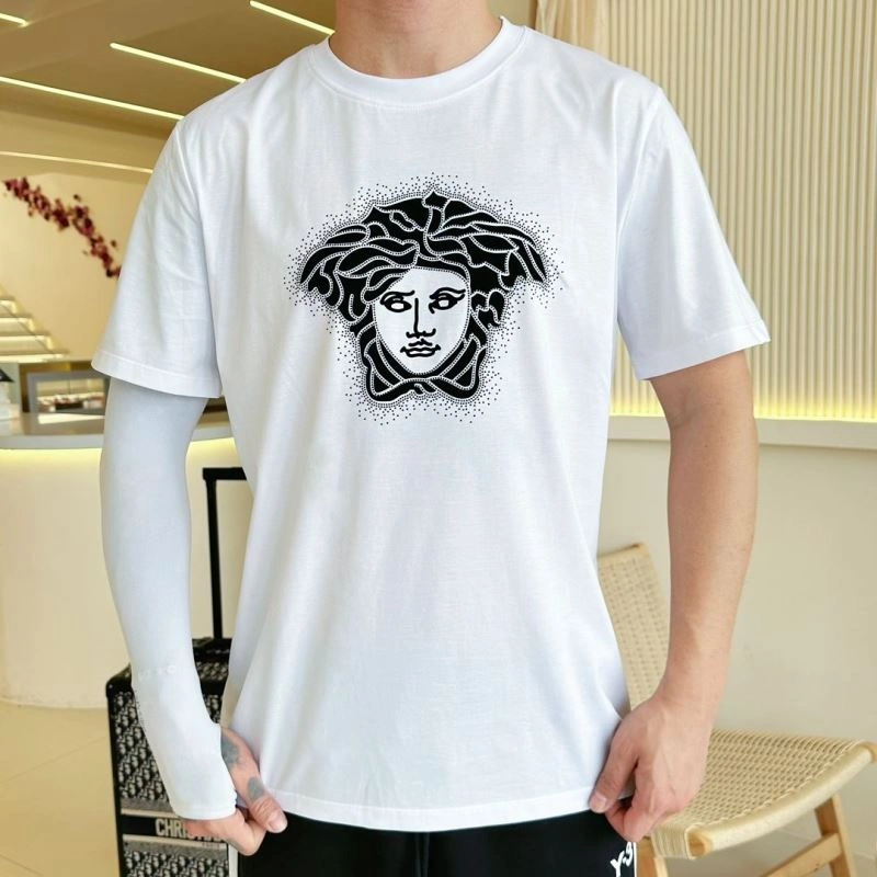 Versace T-Shirts Bright 175168