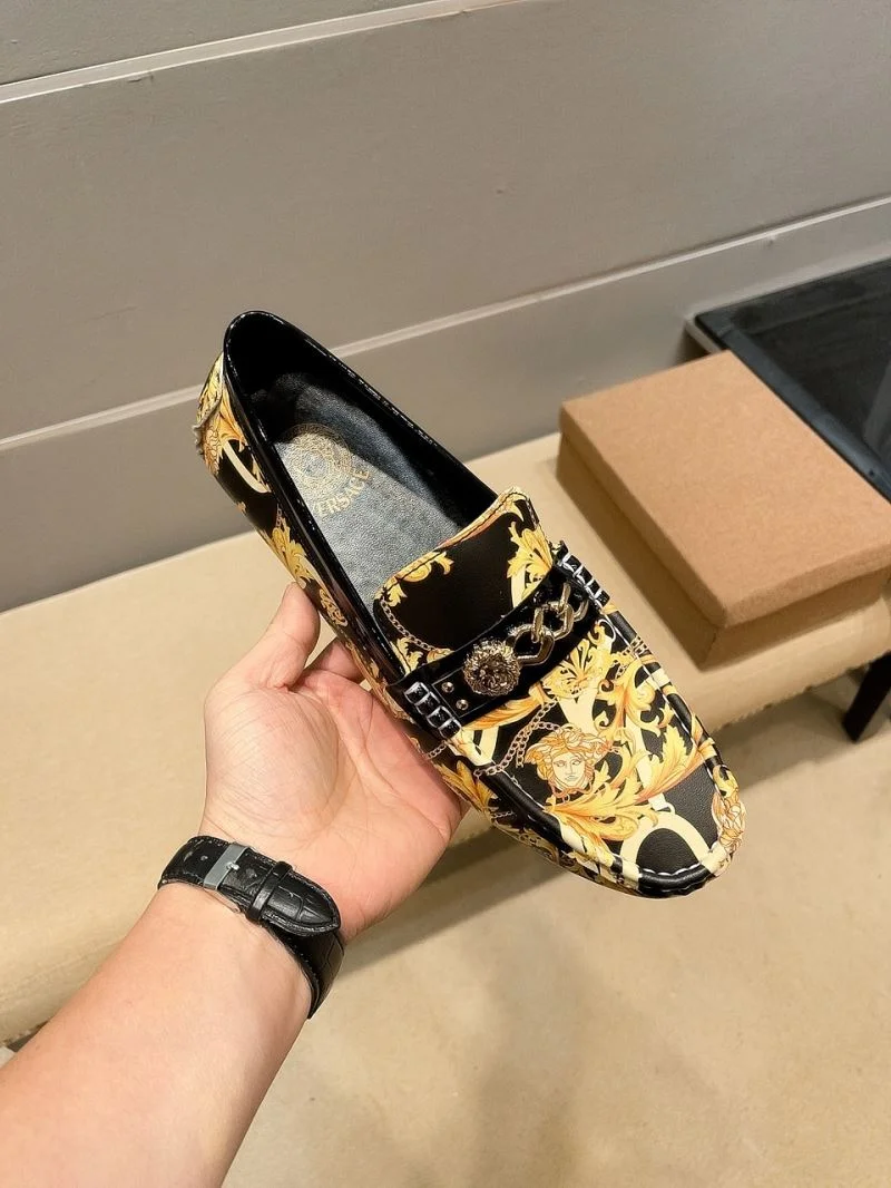 Versace Tods Shoes Bold 37210