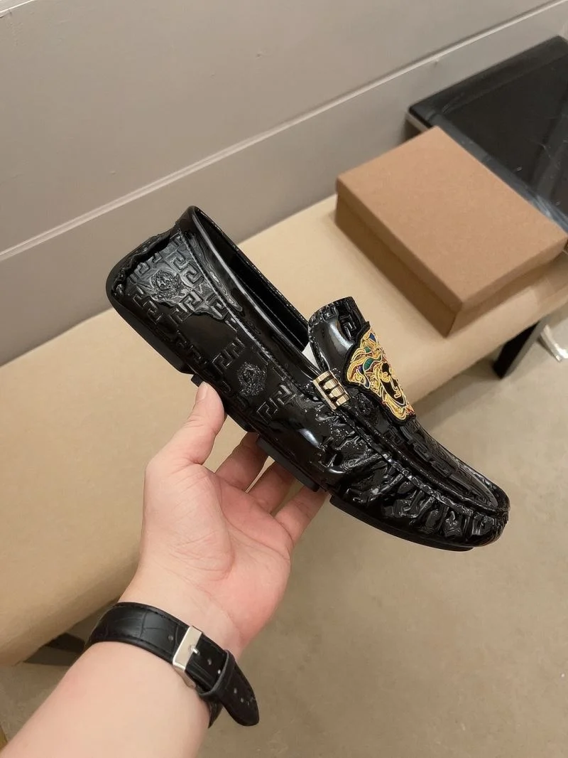Stylish Versace Tods Shoes 37178