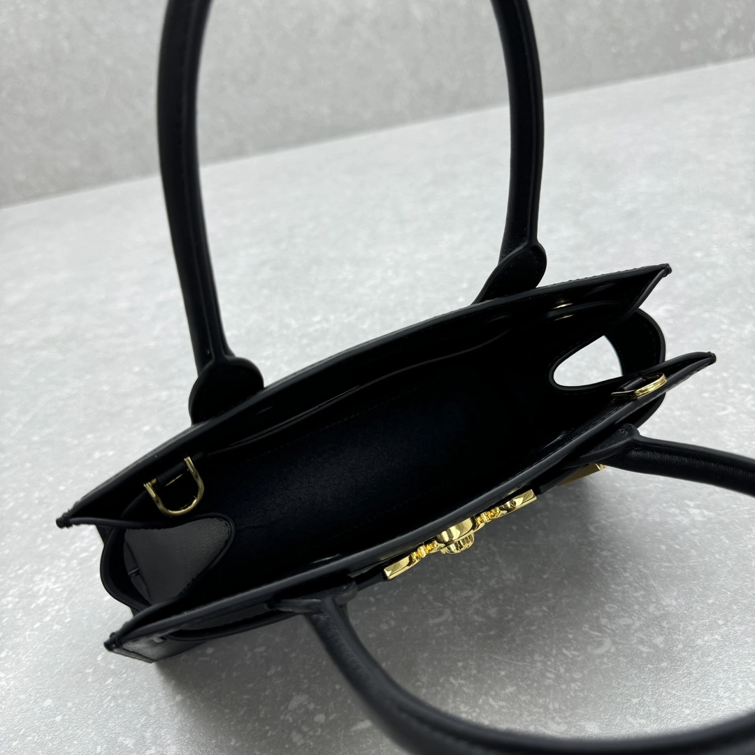 Comfortable Versace Top Handle Bags 69470