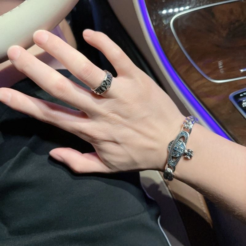 Cozy Vivienne Westwood Bracelets 212757