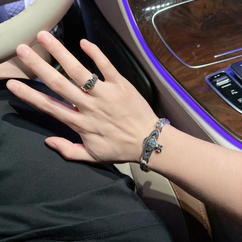 Cozy Vivienne Westwood Bracelets 212757