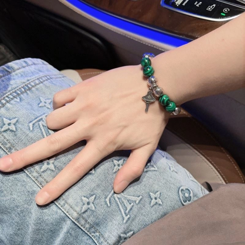Breathable Vivienne Westwood Bracelets 211564