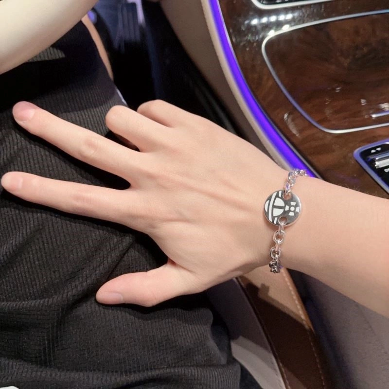 Durable Vivienne Westwood Bracelets 210323