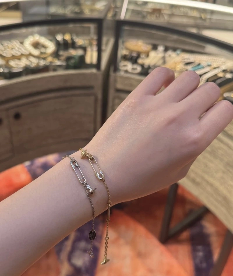Vivienne Westwood Bracelets Stylish 207647