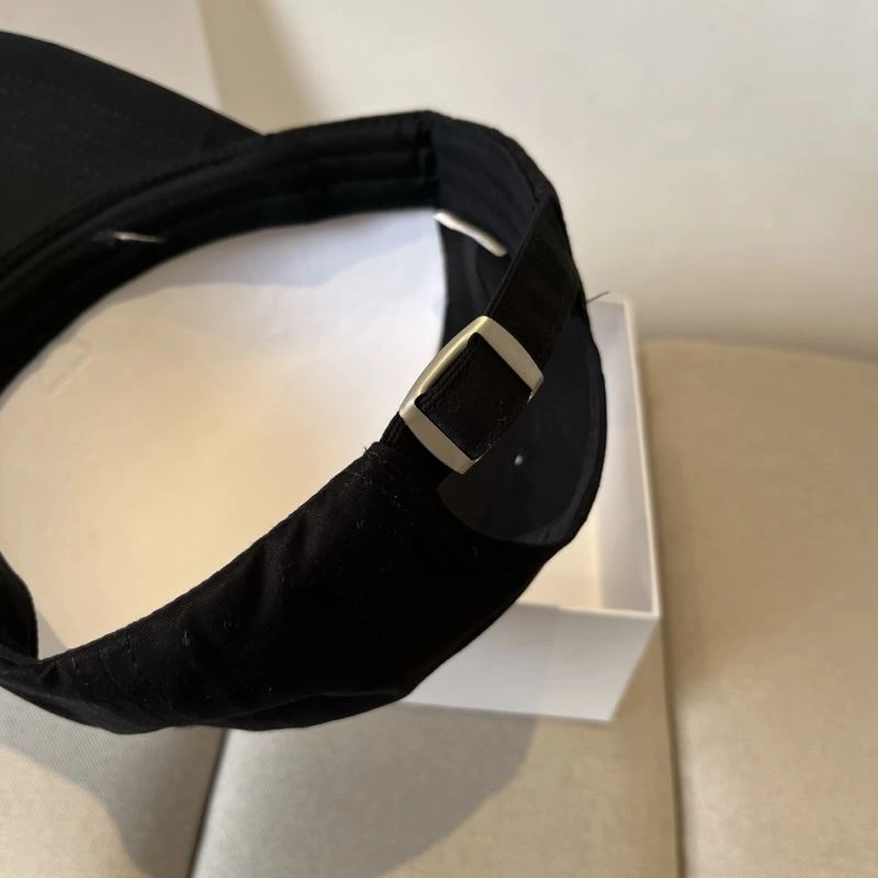Vivienne Westwood Caps Comfortable 261545