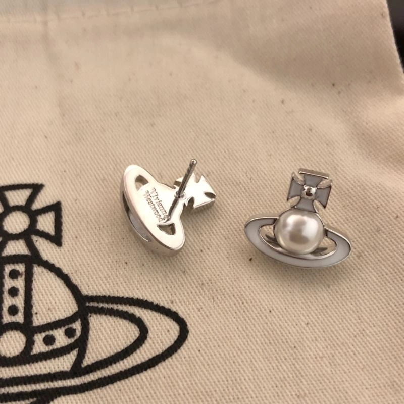 Classic Vivienne Westwood Earrings 211549