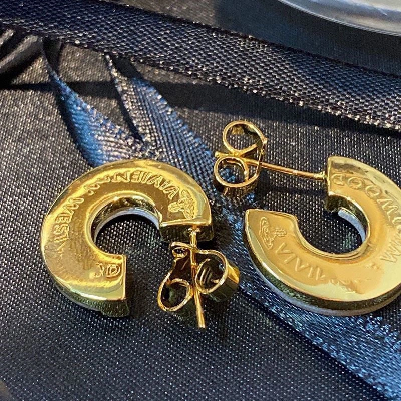 UrbanChic Vivienne Westwood Earrings 208326