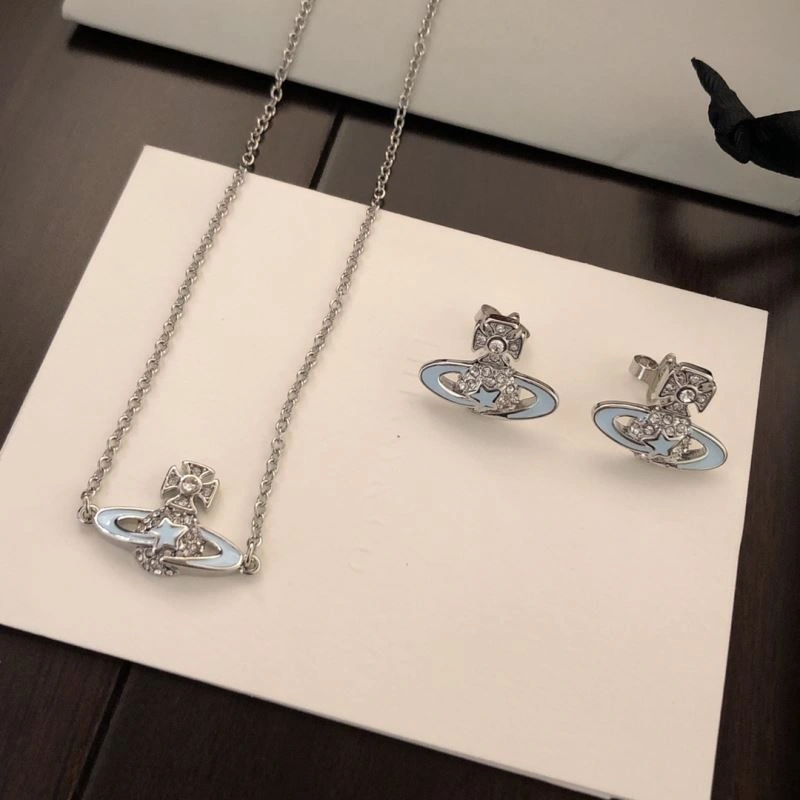 Timeless Vivienne Westwood Necklaces 213588