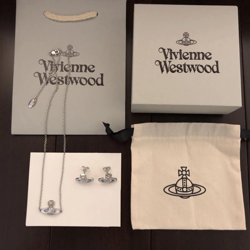 Timeless Vivienne Westwood Necklaces 213588