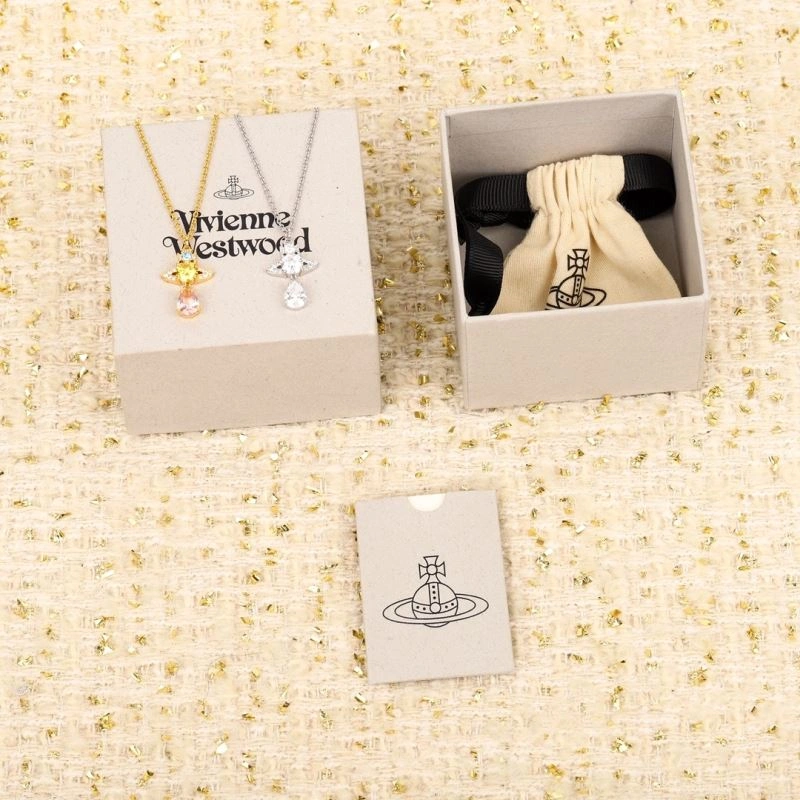 Lightweight Vivienne Westwood Necklaces 213569