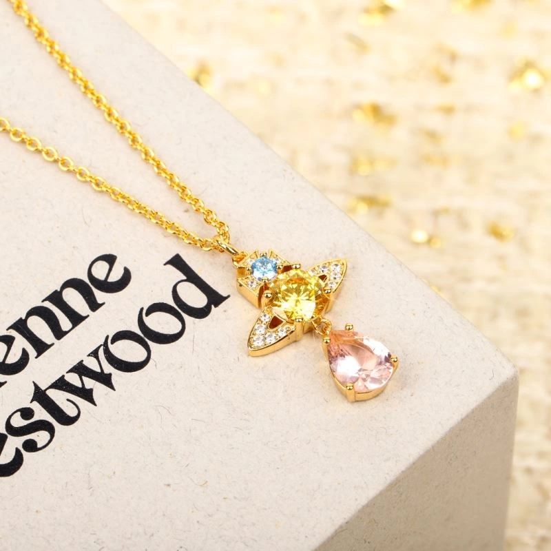 Lightweight Vivienne Westwood Necklaces 213569