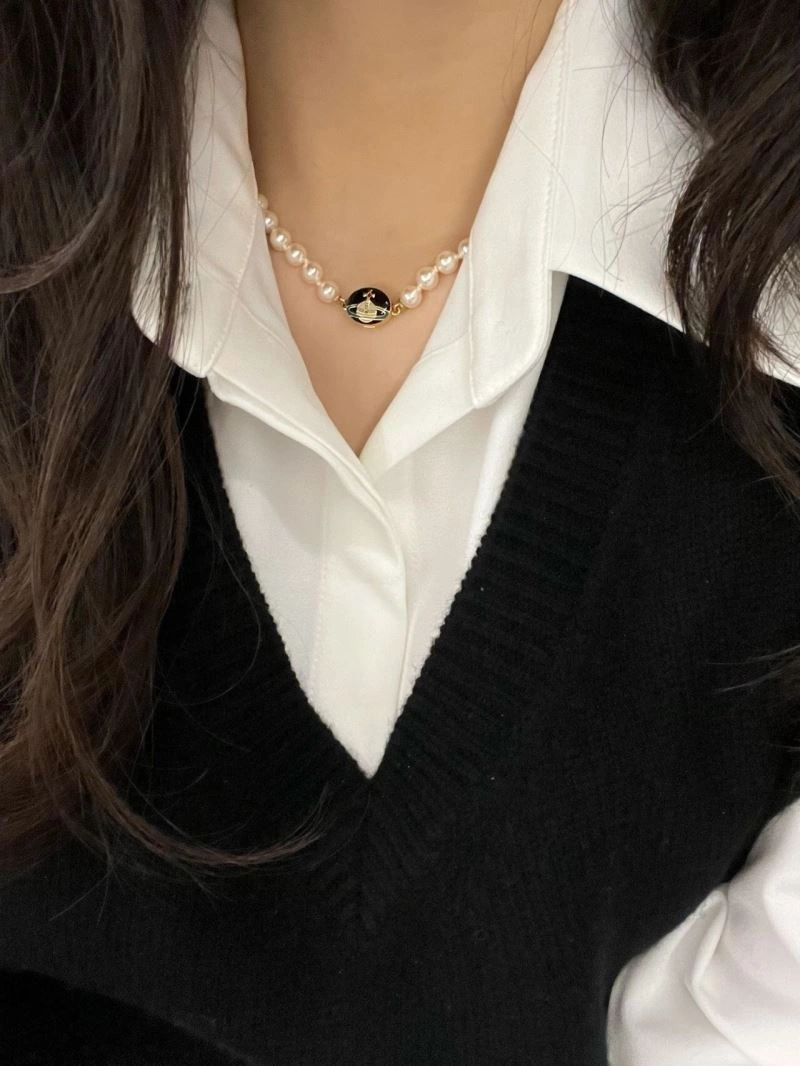 Compact Vivienne Westwood Necklaces 213563