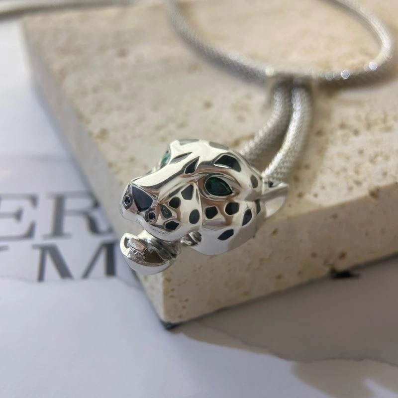 Vivienne Westwood Necklaces Casual 213141