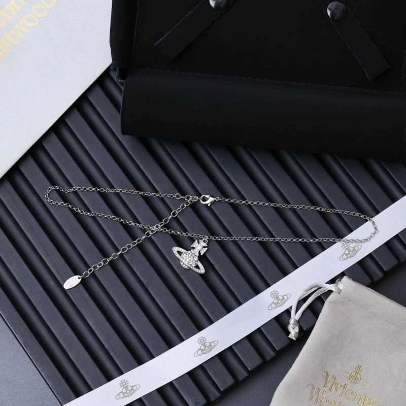 TimelessDesign Vivienne Westwood Necklaces 213138