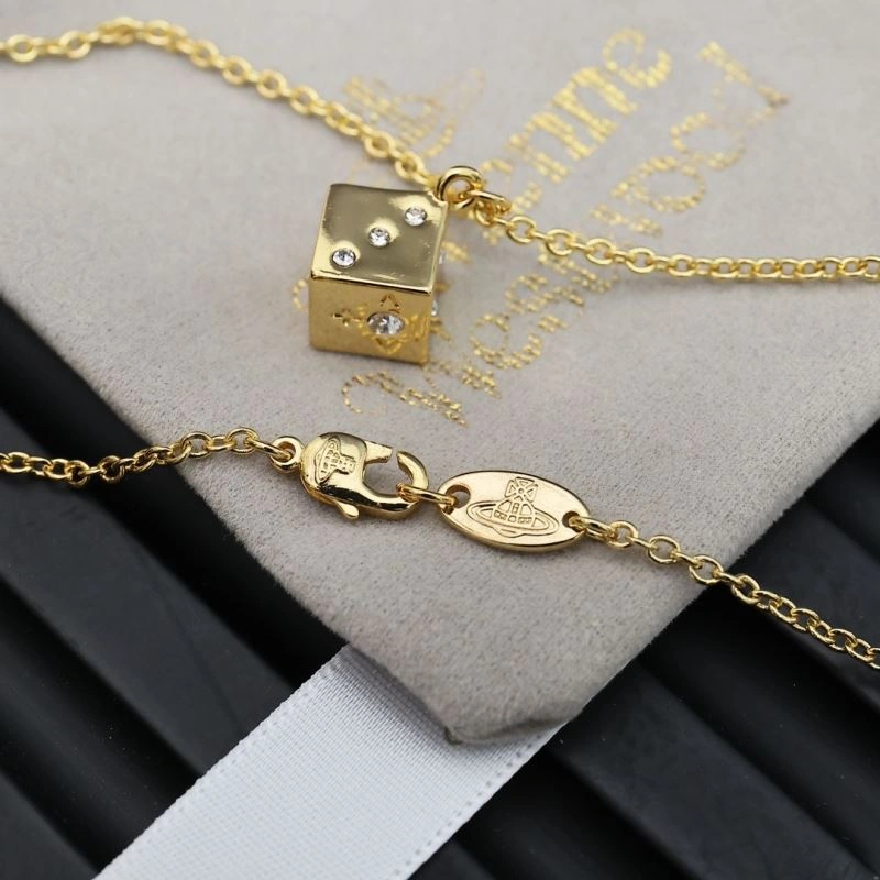 Fashionable Vivienne Westwood Necklaces 213150
