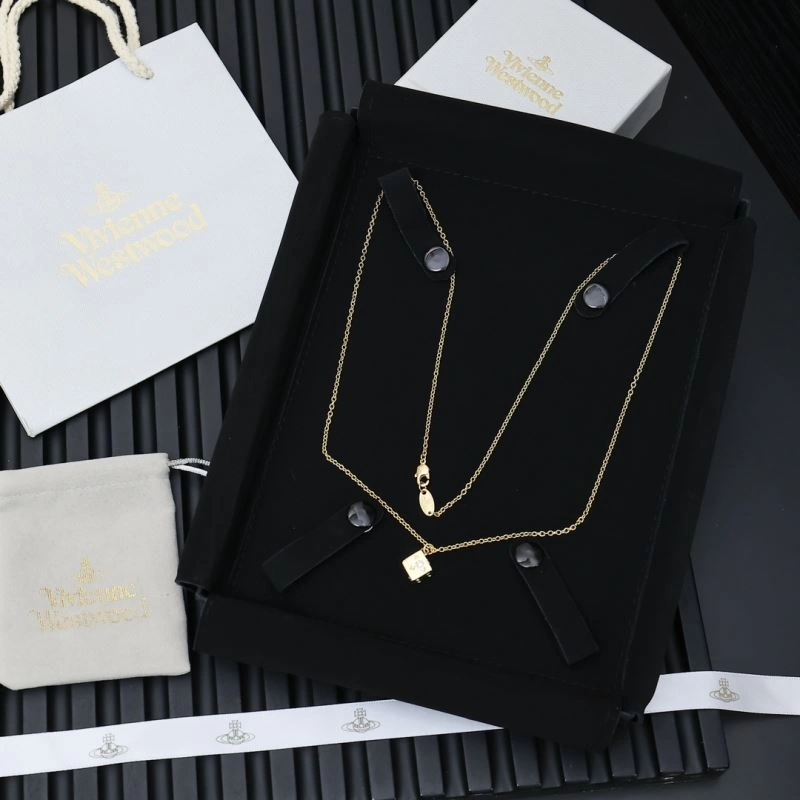 Fashionable Vivienne Westwood Necklaces 213150