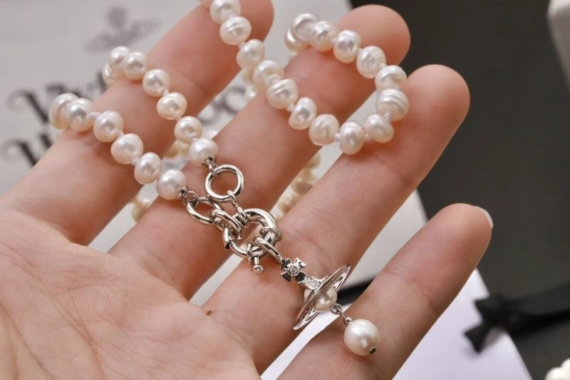 Durable Vivienne Westwood Necklaces 214401