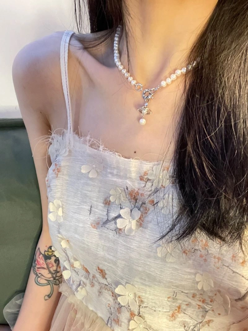 Durable Vivienne Westwood Necklaces 214401