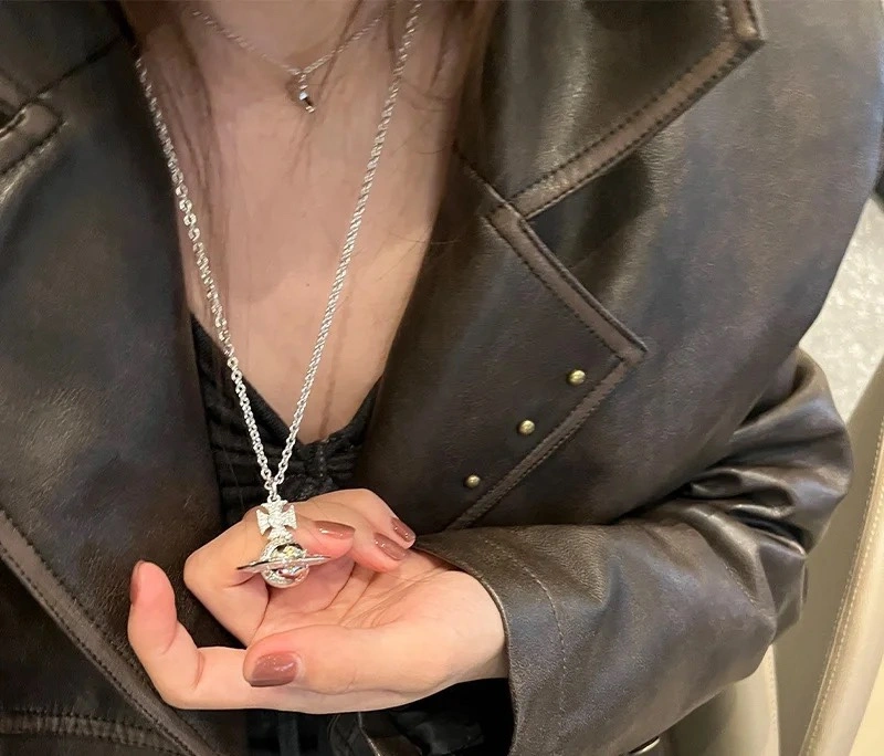 Attractive Vivienne Westwood Necklaces 212774