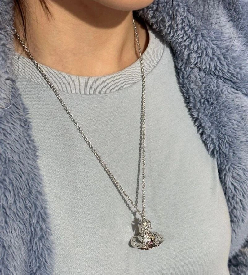 Attractive Vivienne Westwood Necklaces 212774