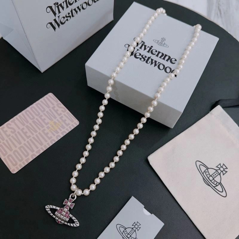WellDesigned Vivienne Westwood Necklaces 211522