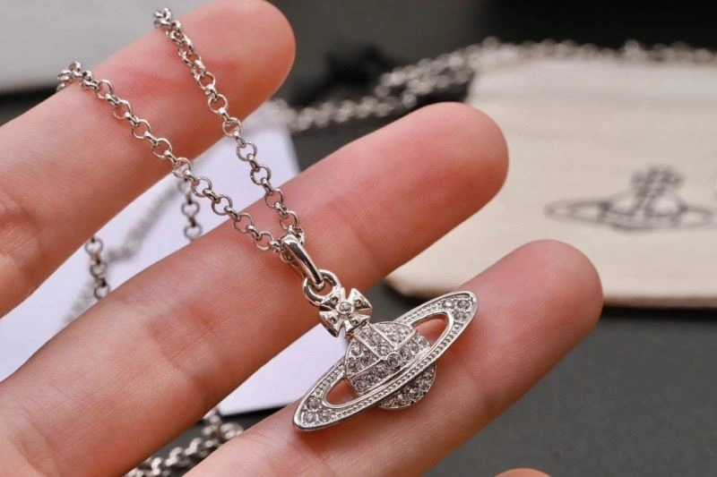 Durable Vivienne Westwood Necklaces 211521
