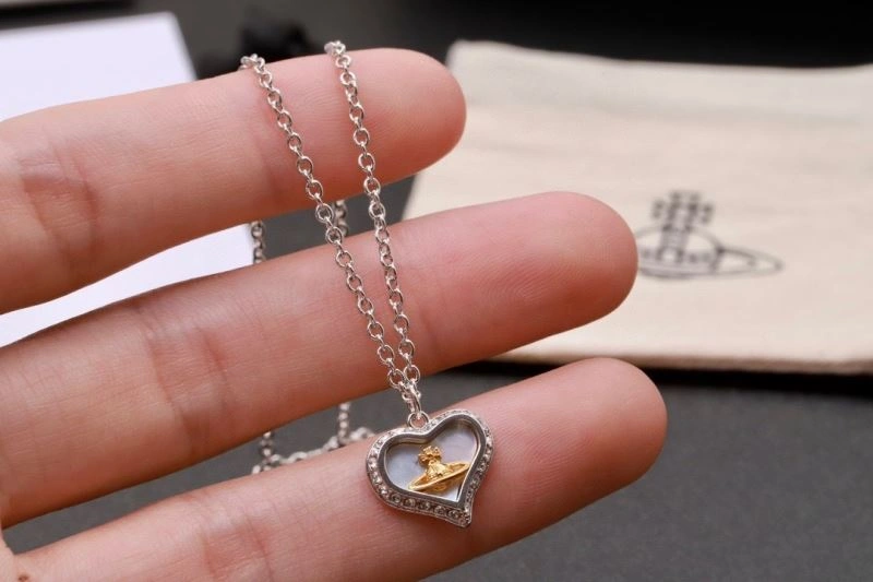 Snug Vivienne Westwood Necklaces 211510