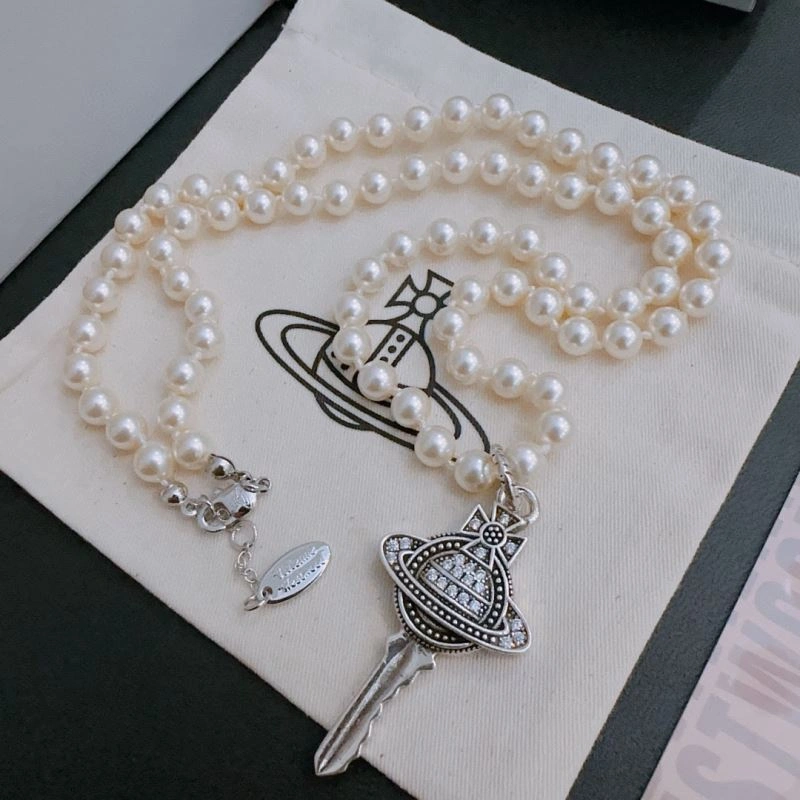Vivienne Westwood Necklaces Trendsetting 211503